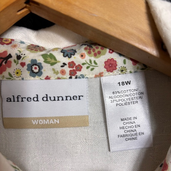 Alfred Dunner Cream Floral Embroidered Button Down Shirt - Picture 3 of 8